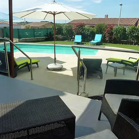 펜션 Margon Sleeps 6 *