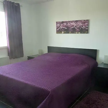 Margon Sleeps 6 펜션 *
